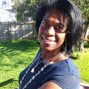 Meet your Posher, Vickie